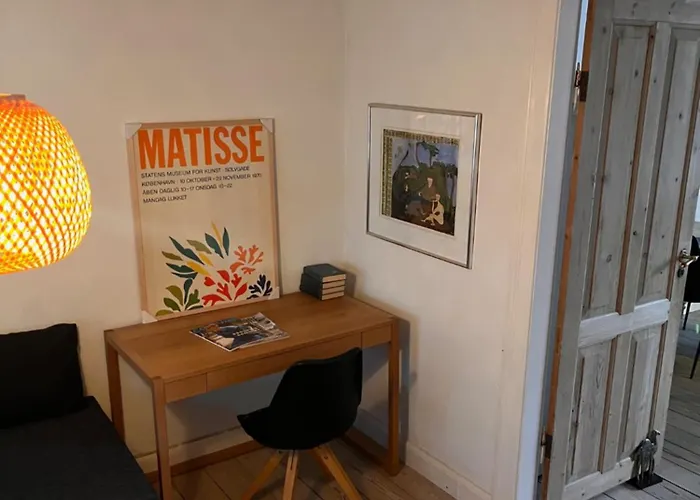 Bed & Breakfast House